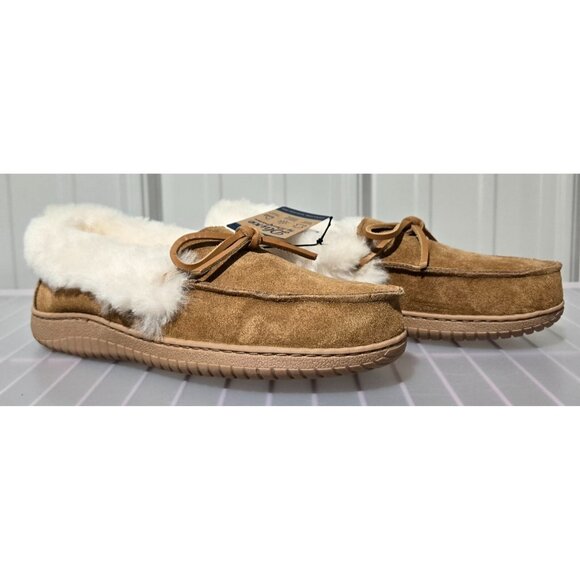 Dluxe by Dearfoams Women's Brown Suede Moccasin Slippers w/ Shearling Lining - Picture 1 of 6